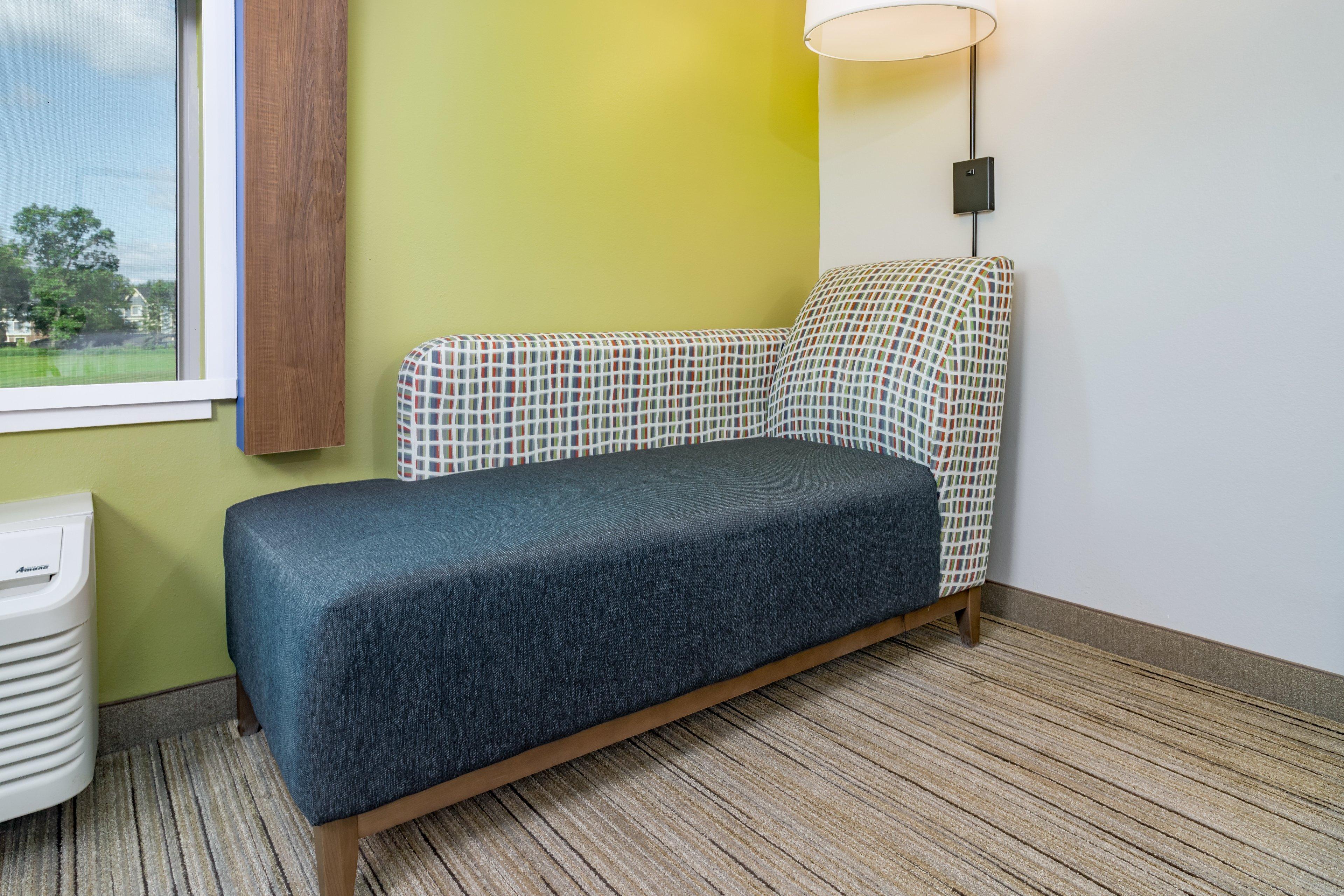 Holiday Inn Express & Suites - Elkhart North By Ihg Bagian luar foto