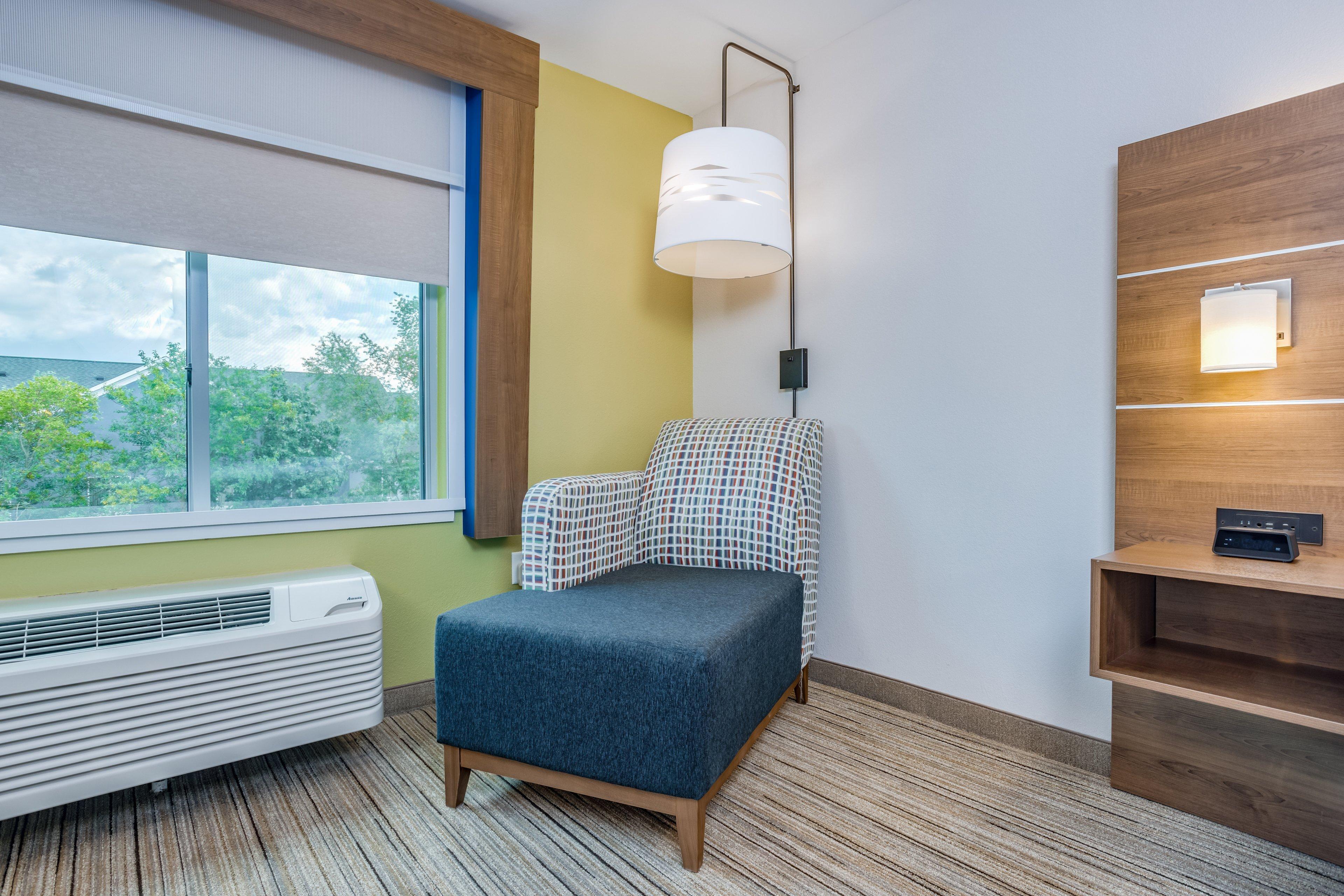 Holiday Inn Express & Suites - Elkhart North By Ihg Bagian luar foto