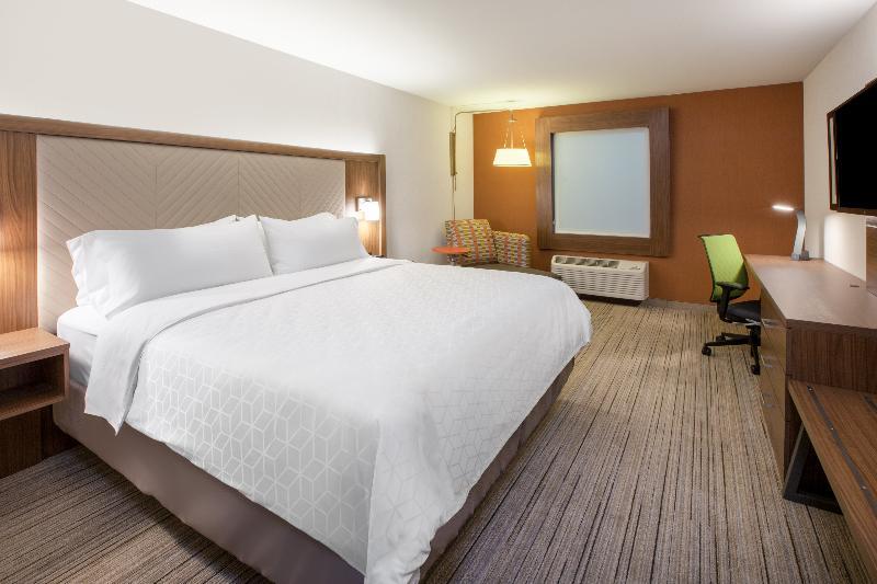 Holiday Inn Express & Suites - Elkhart North By Ihg Bagian luar foto