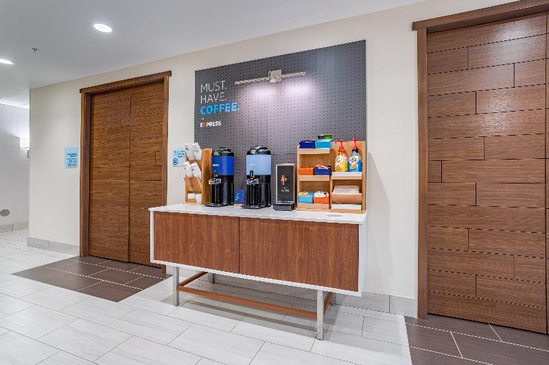 Holiday Inn Express & Suites - Elkhart North By Ihg Bagian luar foto