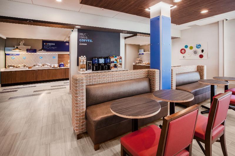 Holiday Inn Express & Suites - Elkhart North By Ihg Bagian luar foto